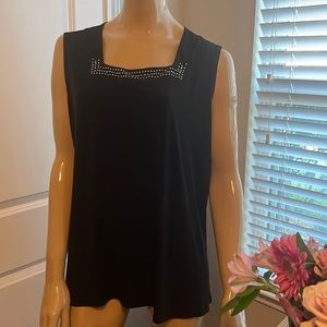 A black sequined sleeveless top a dressy like new top